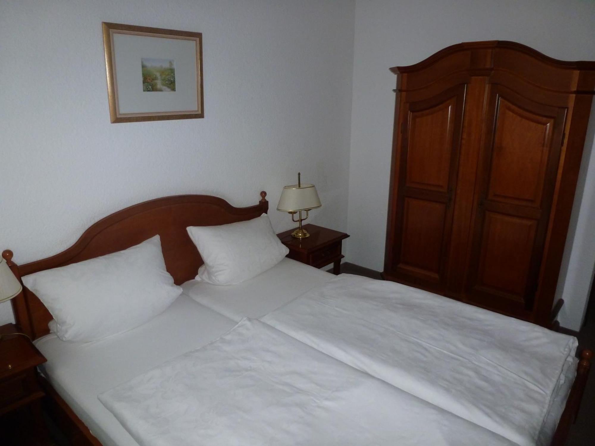 Hotel Alt-Karow Berlin Extérieur photo